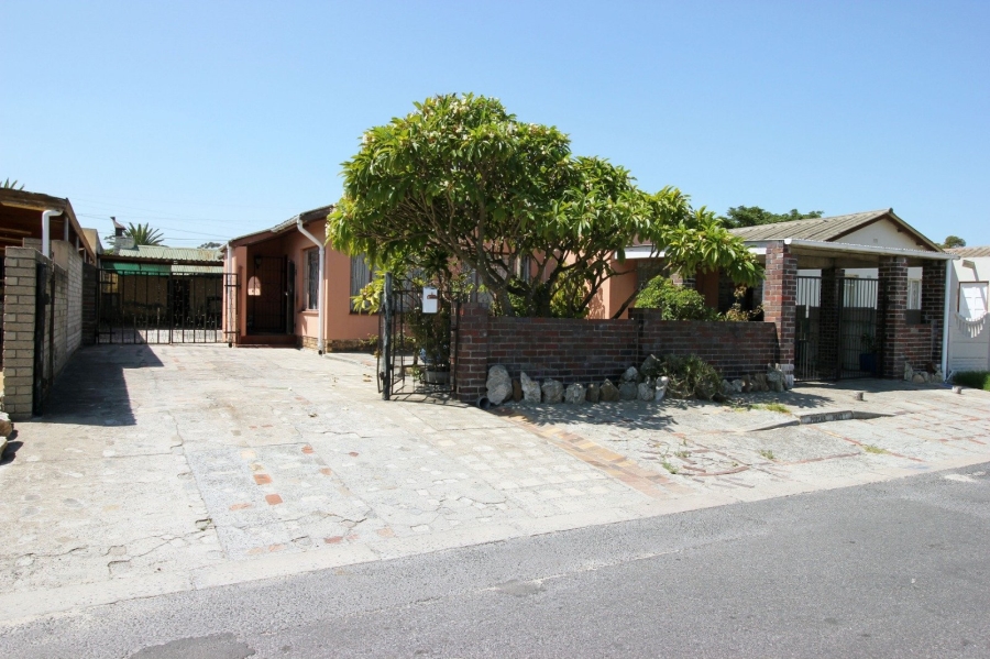 3 Bedroom Property for Sale in Rosedale Western Cape